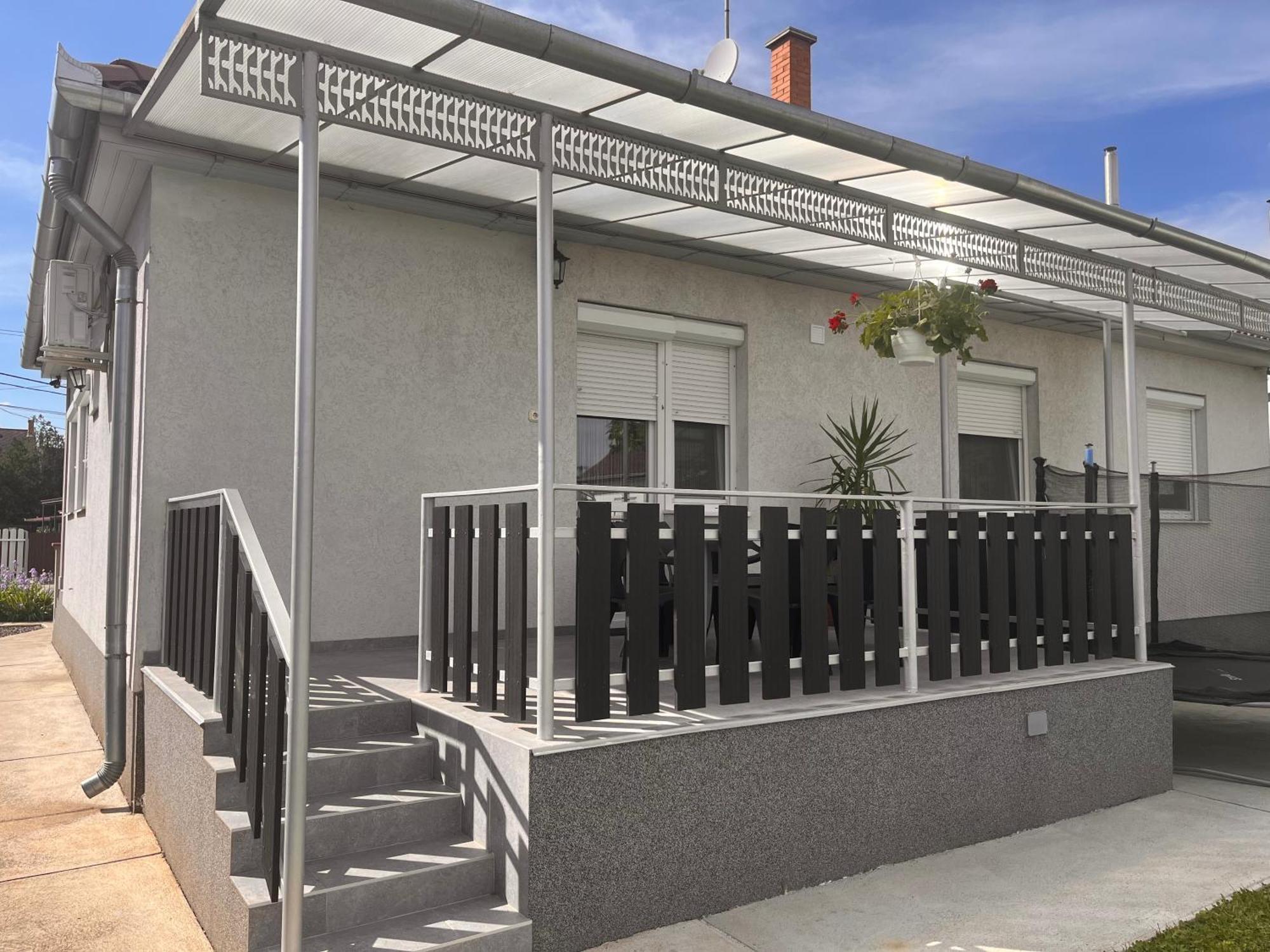 Pandora Pool Apartman Hajdúszoboszló Exteriör bild