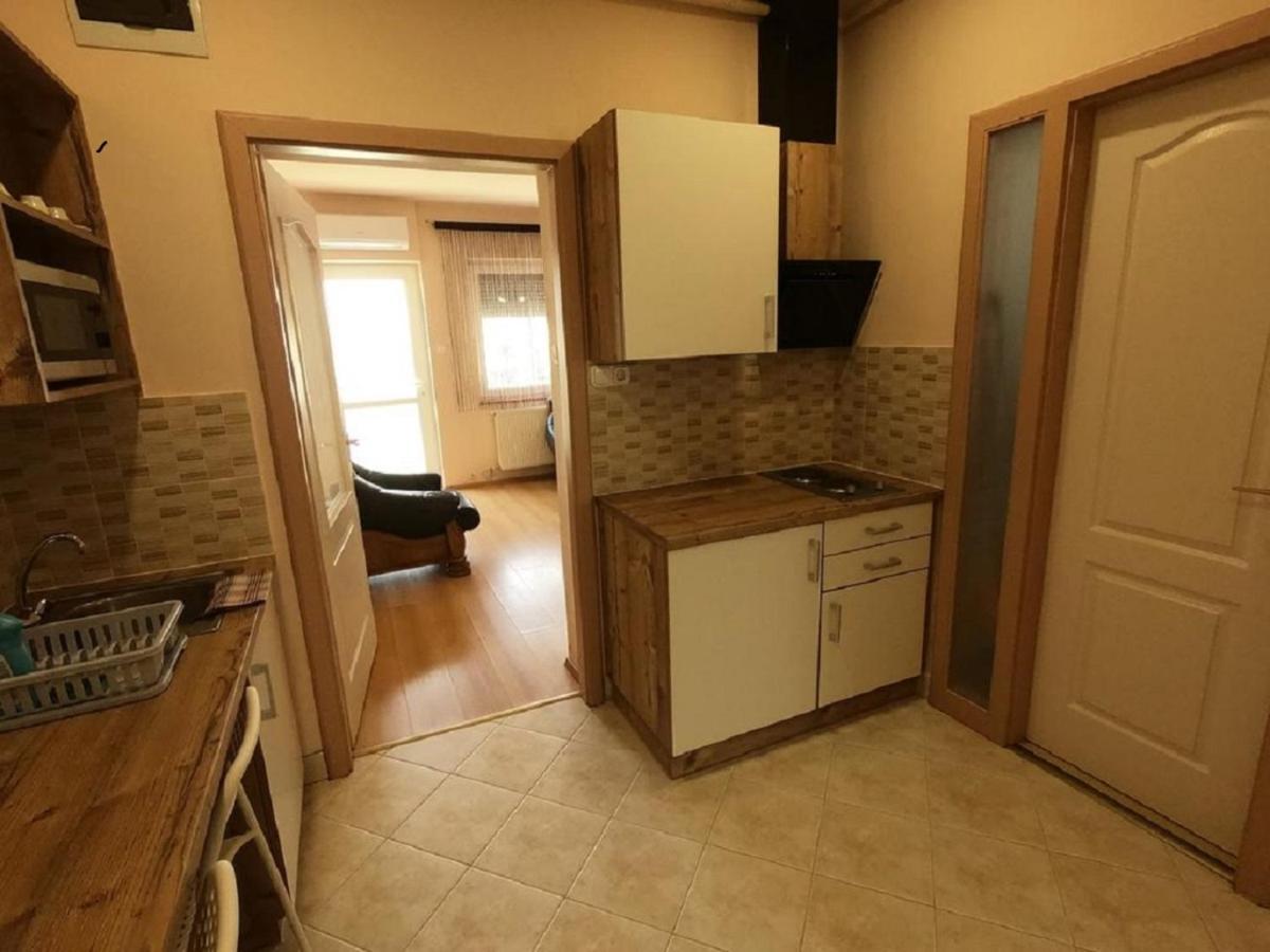 Pandora Pool Apartman Hajdúszoboszló Exteriör bild